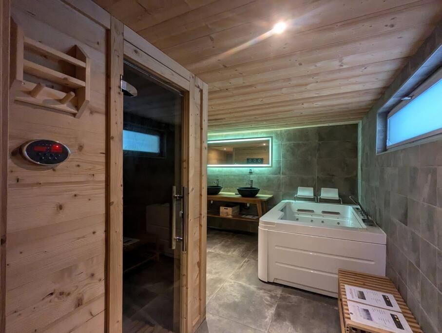 Chalet Des Belles Roches, 14 Pers, Garden, Sauna La Bresse Eksteriør bilde